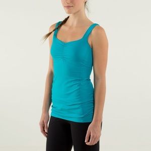 Lululemon aria tank